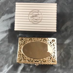 Mini jewelry box